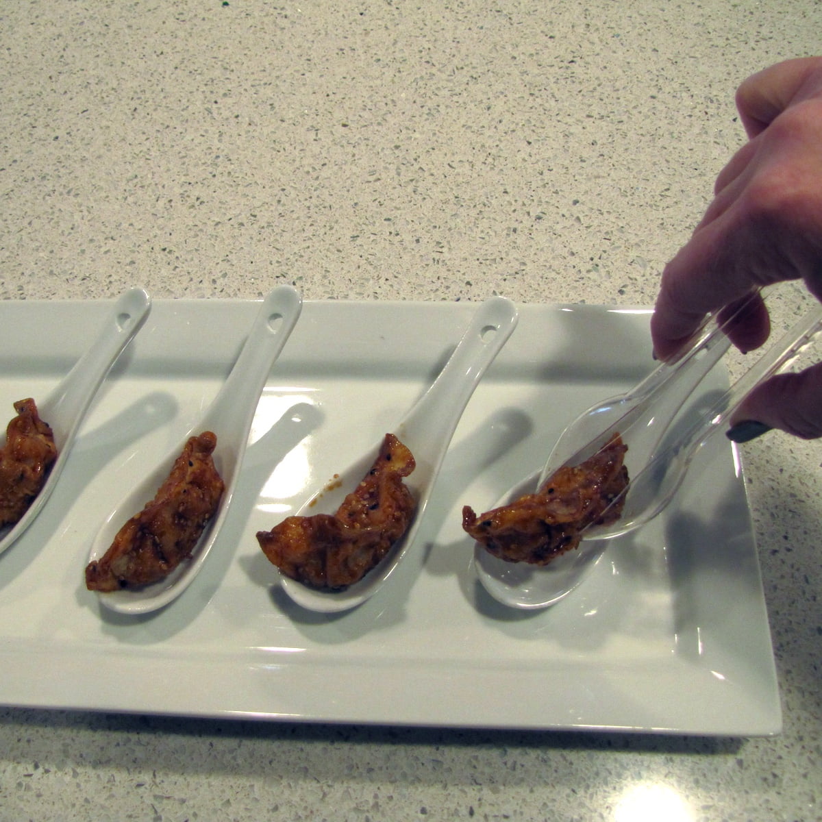 Mini Clear Plastic Food Serving Tongs 4pc Set Disposable Small Serve Utensil Party Supply